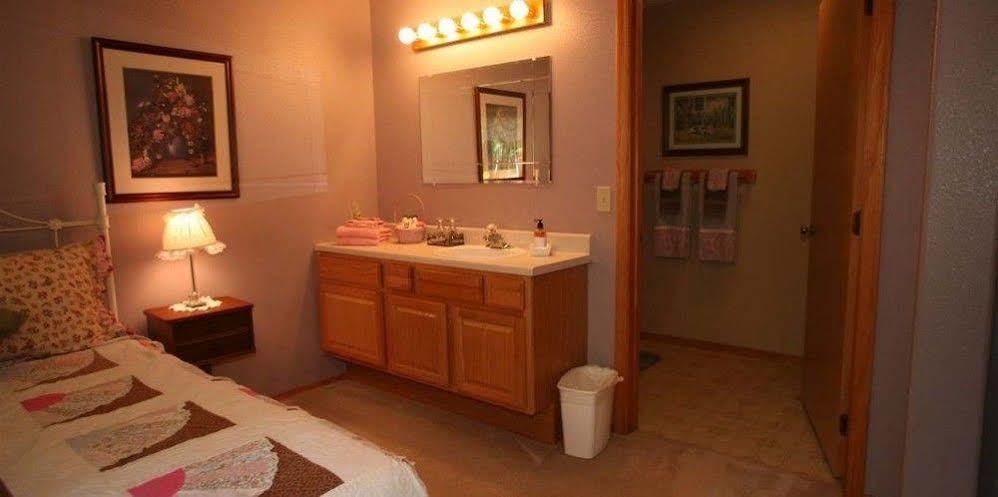 Western Pleasure Guest Ranch Sandpoint Exteriér fotografie
